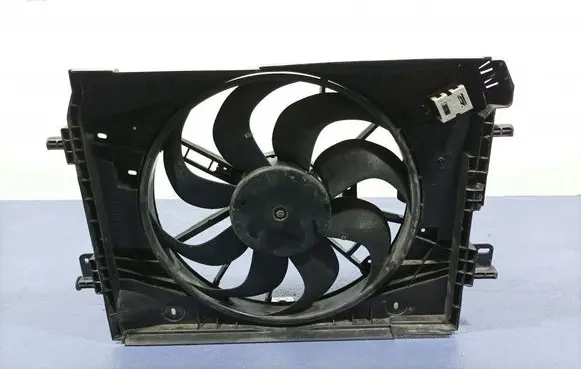 Renault Clio IV Electric radiator cooling fan 214818009R