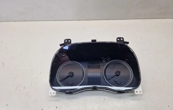 Hyundai Tucson TL Speedometer (instrument cluster) 94011D7621