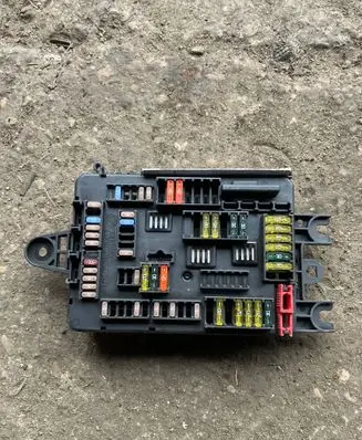 BMW 3 F30 F35 F31 Fuse box set 9337880 188901 28122013
