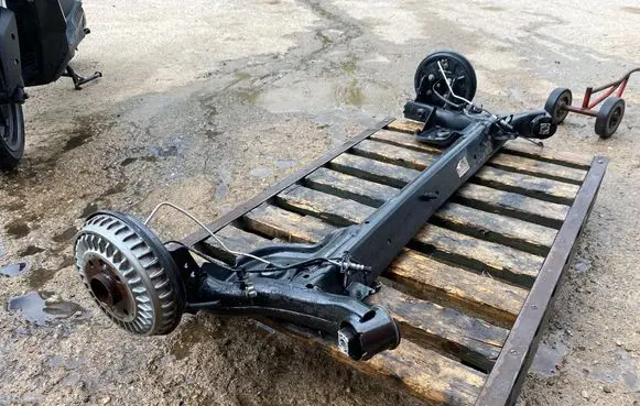 Renault Clio V Rear axle beam 555011720R