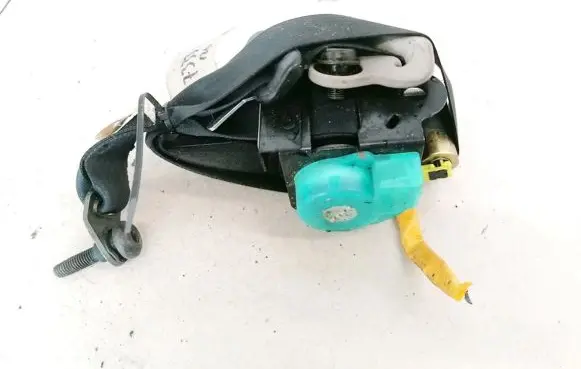 Mazda 2 Front seatbelt