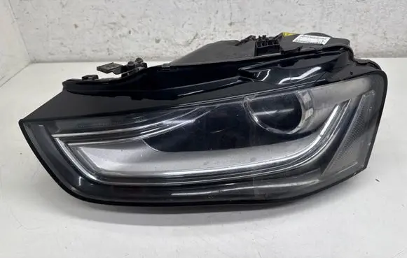 Audi A4 S4 B8 8K Headlight/headlamp 8K0941005