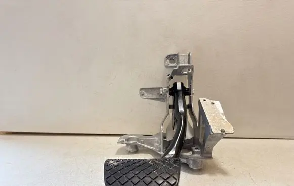 Audi Q7 4M Brake pedal 4M1723117B