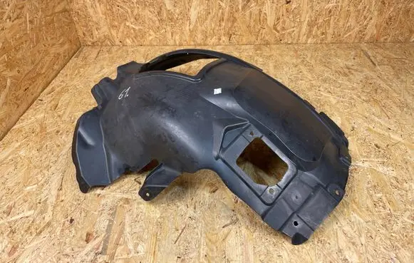 Front wheel arch liner splash guards