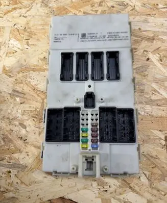 BMW 1 F20 F21 Other control units/modules 9288304 51930AF06 10681810