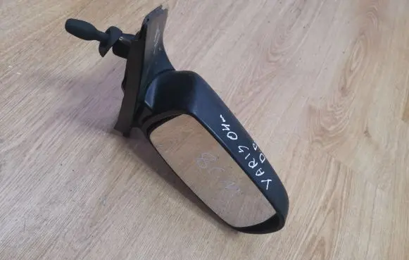 Toyota Yaris Manual wing mirror 010673 80693