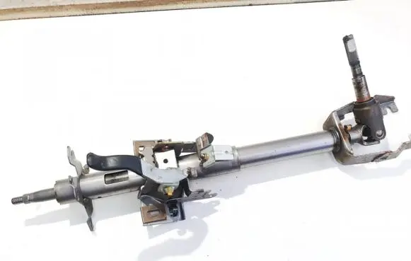 Mazda 626 Steering wheel axle
