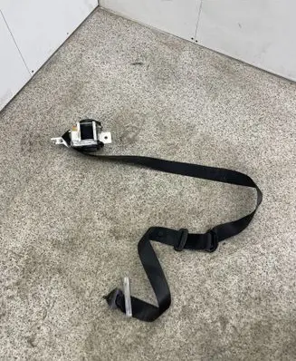 Mercedes-Benz ML W166 Rear seatbelt 620570700