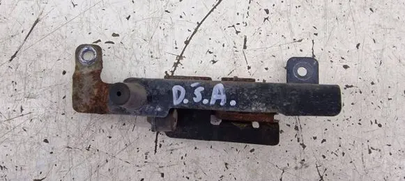 Renault Trafic II (X83) Sliding door lower roller guide/hinge 65710