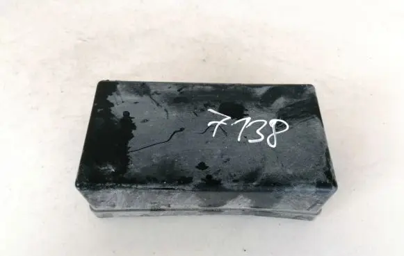 Nissan X-Trail T30 Fuse box cover