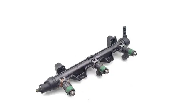 Volkswagen Polo IV 9N3 Fuel injectors set 03E133320 03E133319