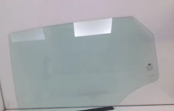 Hyundai ix35 Rear door window glass