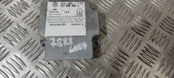 Volkswagen PASSAT B5 Airbag control unit/module 1C0909605C 5WK43130 25020103N