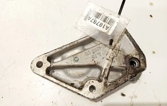 Mercedes-Benz B W245 Engine mounting bracket a2662230204