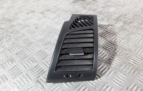 BMW 1 E81 E87 Dashboard side air vent grill/cover trim 51607059187