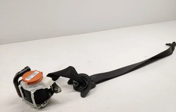 Mercedes-Benz A W177 Front seatbelt 3063559