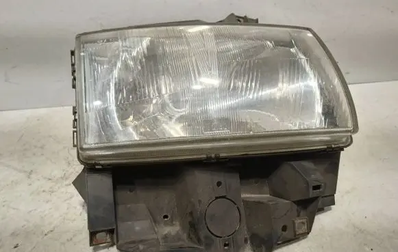Volkswagen Transporter - Caravelle T4 Headlight/headlamp 02A02H0