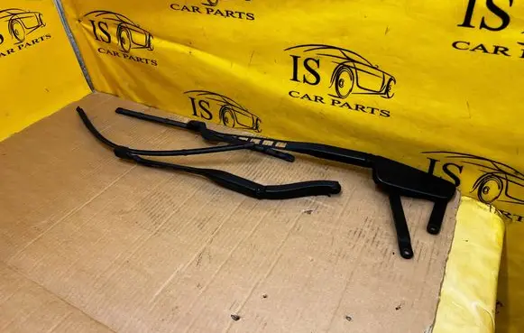 Mercedes-Benz GL X166 Front wiper blade arm 24028055 24027217 24028059