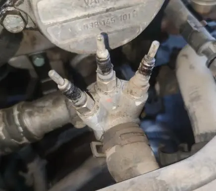 Volkswagen Golf IV Engine coolant pipe/hose