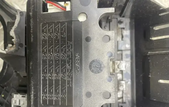 BMW 5 E39 Central console control unit 
