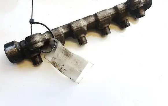 Fuel main line pipe