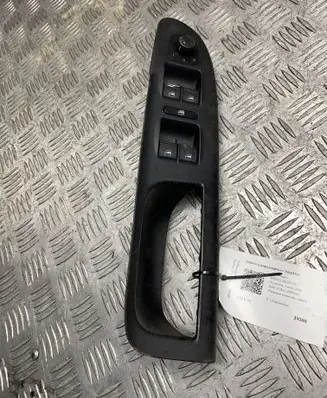 Volkswagen PASSAT B6 Electric window control switch 3C1867171