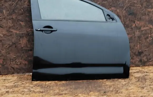 Mitsubishi Outlander Front door