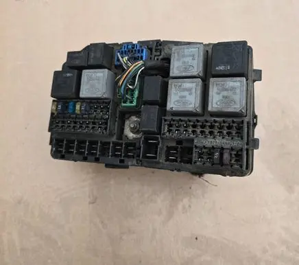 Ford Mondeo Mk III Fuse box set 1s7t14a481aa