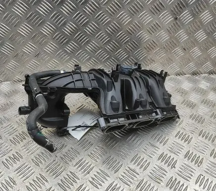 Volkswagen Golf VIII Intake manifold 04E906051H 05C129709E