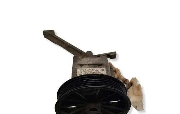 Volvo XC70 Power steering pump 30741790 7613955158