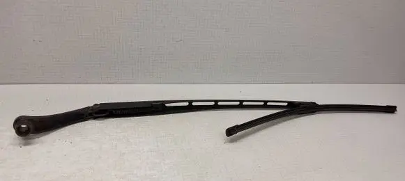 Citroen C5 Windshield/front glass wiper blade 9692797980 21327B