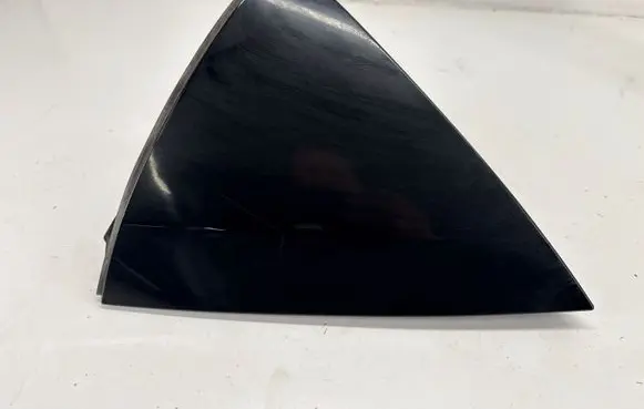 Chrysler Pacifica Tailgate trim 68227309AD