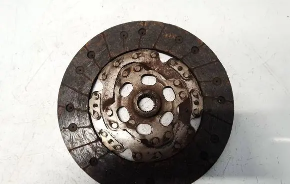 Volkswagen PASSAT B6 Clutch pressure plate