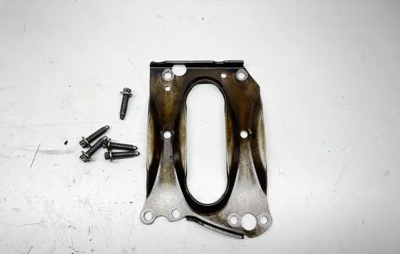 BMW 5 F10 F11 other engine part 8511973 53936810 A53936310