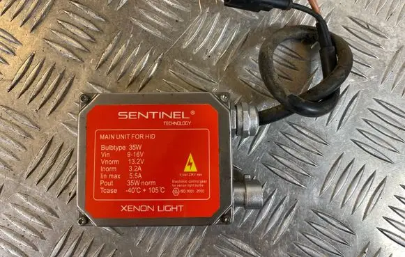 Mercedes-Benz ML W163 Headlight ballast module Xenon SX20110331