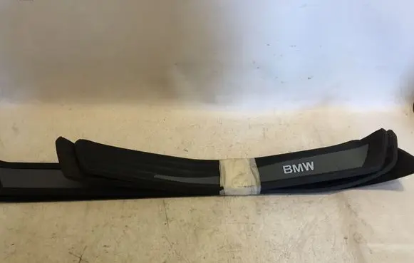 BMW 5 E60 E61 Side skirt front trim 51477034304
