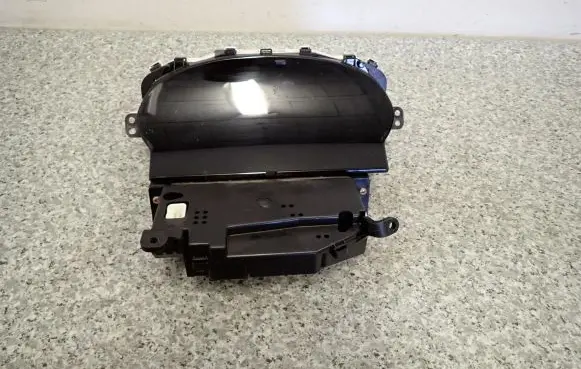 Toyota Yaris Speedometer (instrument cluster) 83800-52610