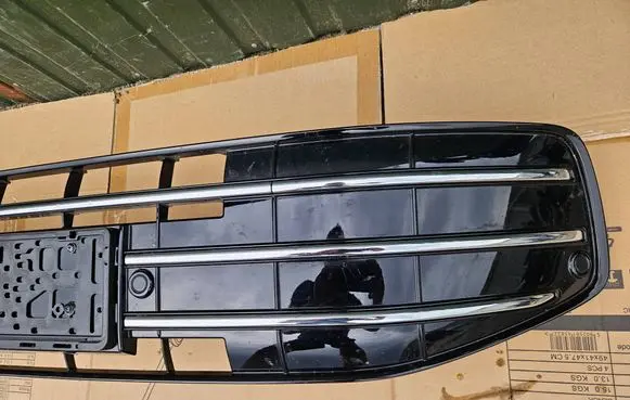 Volkswagen Tiguan Front bumper lower grill 571853677A 1ea919275A 26062024121250