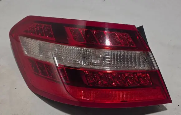 Mercedes-Benz E W212 Rear/tail lights A2129066601 775507 483001