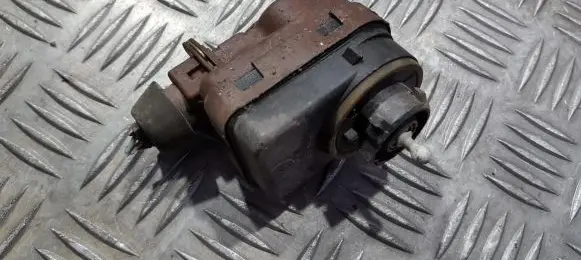 Peugeot 406 Headlight level adjustment motor 