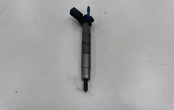 Mercedes-Benz B W247 Fuel injector A6540700187