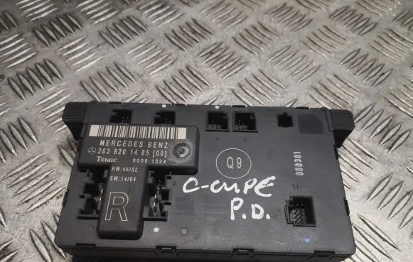 Mercedes-Benz C W203 Door control unit/module 2038201485 A2038201485