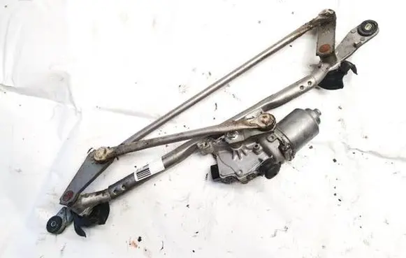Mazda CX-5 Front wiper linkage and motor