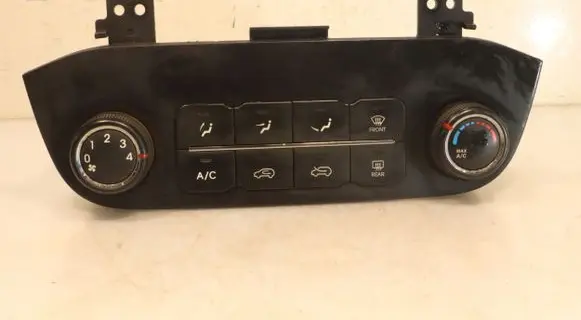 KIA Sportage Interior fan control switch 