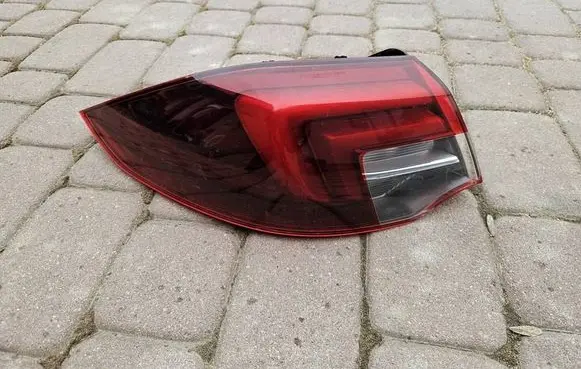 Opel Insignia B Rear/tail lights 39125835