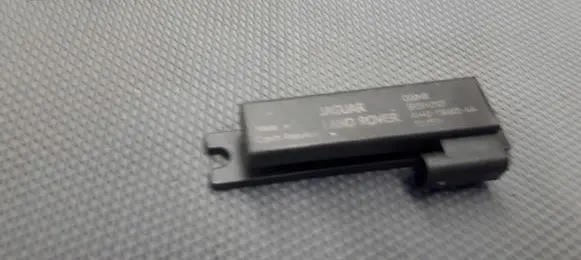 Jaguar F-Pace Antenna control unit 