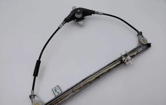 Fiat Punto (176) Front door manual window regulator 7737311