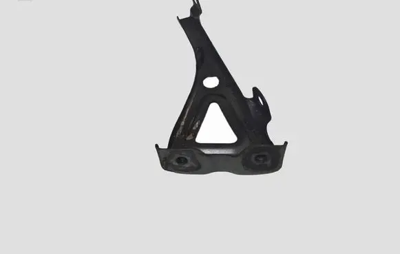 Mazda 6 Fender mounting bracket