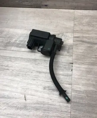 Toyota Verso Vacuum valve 258190R011 70051308 09T335