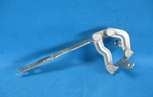 Fiat Freemont Engine bonnet/hood hinges 05178241AB